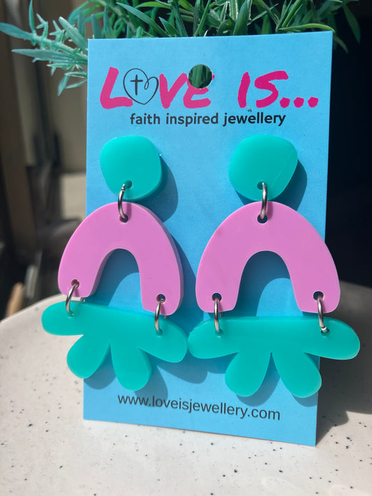 Spring - arch with petals on a stud top