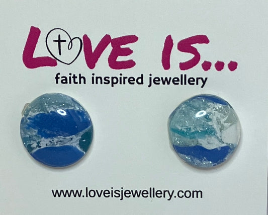Oceans - round studs in marbled sea